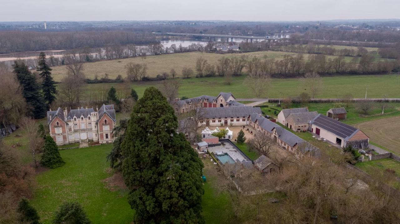 Chateau De Belle Poule Les Ponts-de-Ce Exterior photo